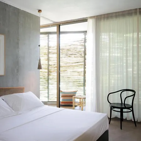 Ecosuites 3* Toroni