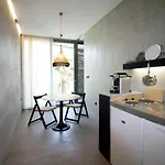 Ξενοδοχείο με διαμερίσματα Ecosuites 4*
