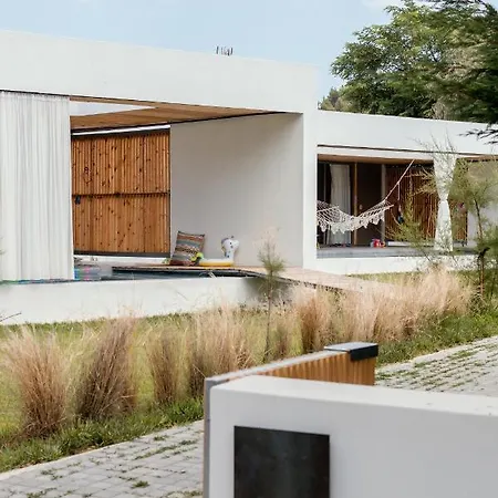 Ecosuites מלון דירות 3*