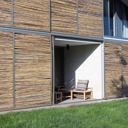 Ecosuites 아파트호텔 토로니