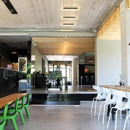מלון דירות Ecosuites 3*